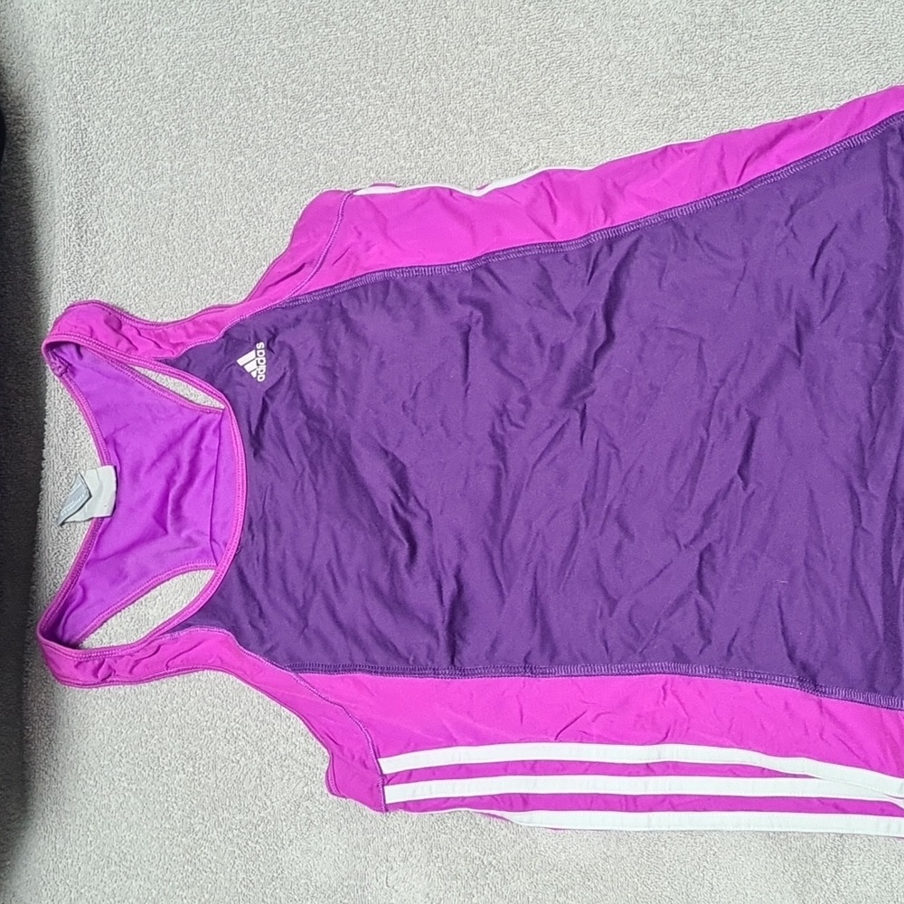 Adidas Running Tank Top with built-in Bra - Medium